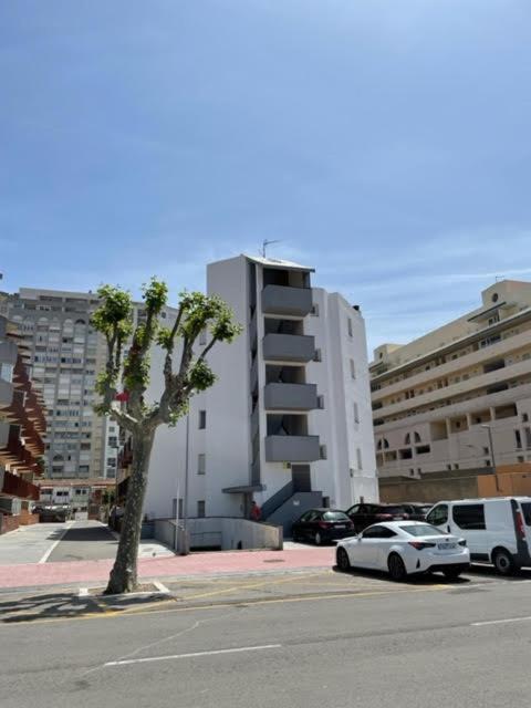Apartamento Vacacional 艾姆布里亚布拉瓦 外观 照片